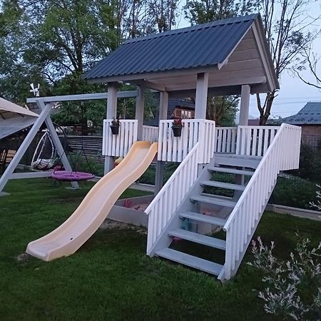 Apartament Skorusinka W Poblizu Chocholowskich Term Витув Экстерьер фото